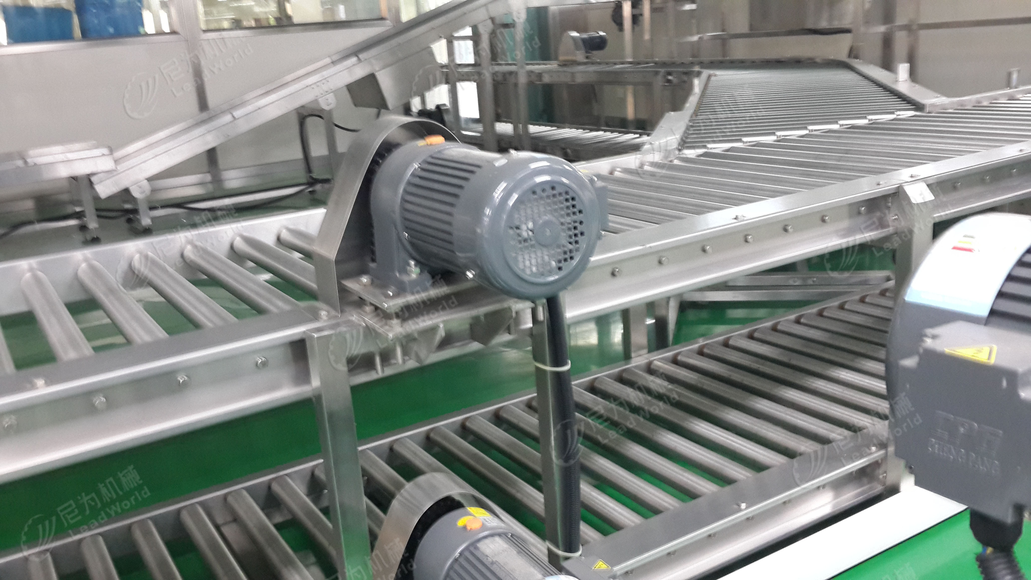 Power Roller Conveyor