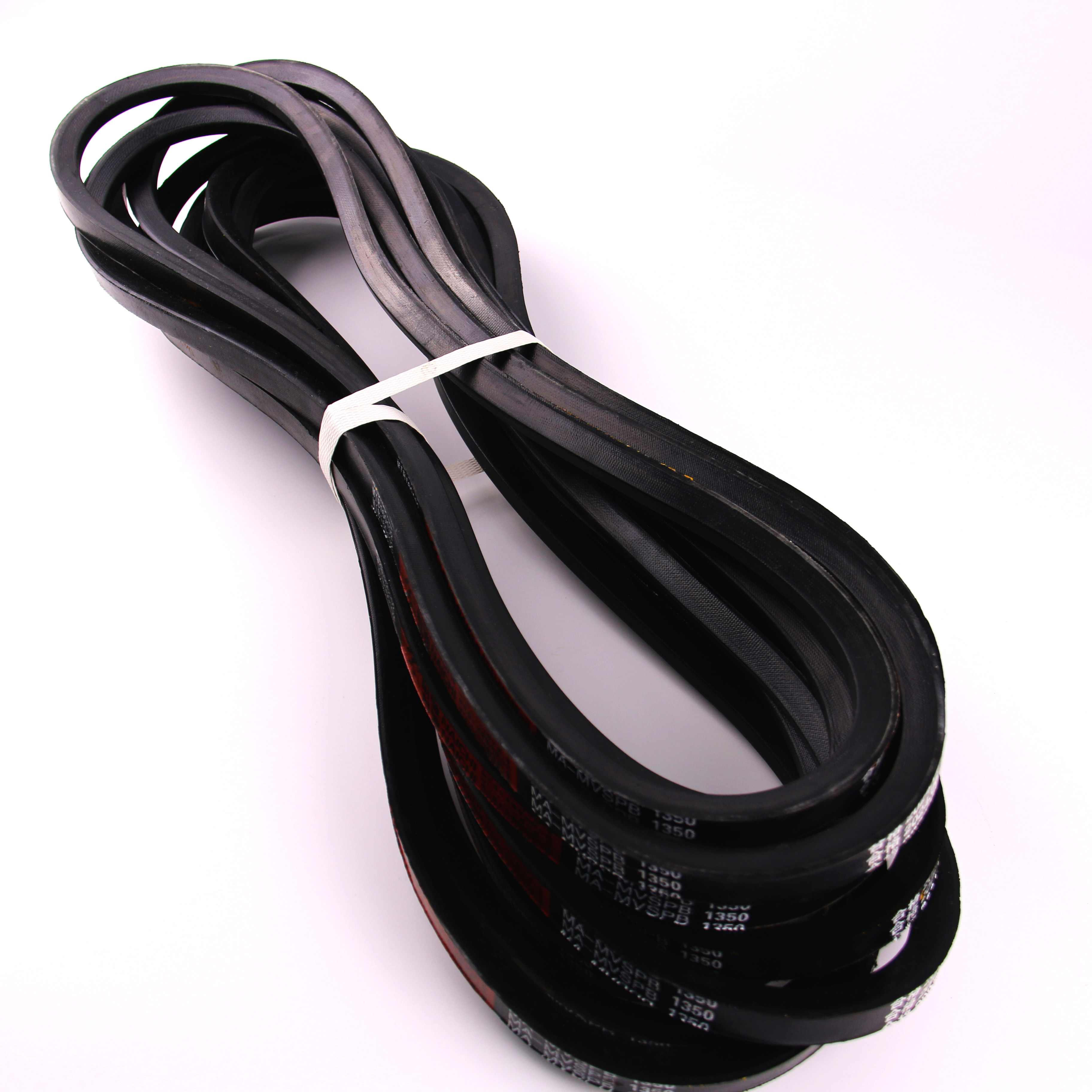 MAMVSPB1350 Triangle Black Rubber Conveyor V-Belt Flame Retardant Narrow V-Belt Transmission Belts Type