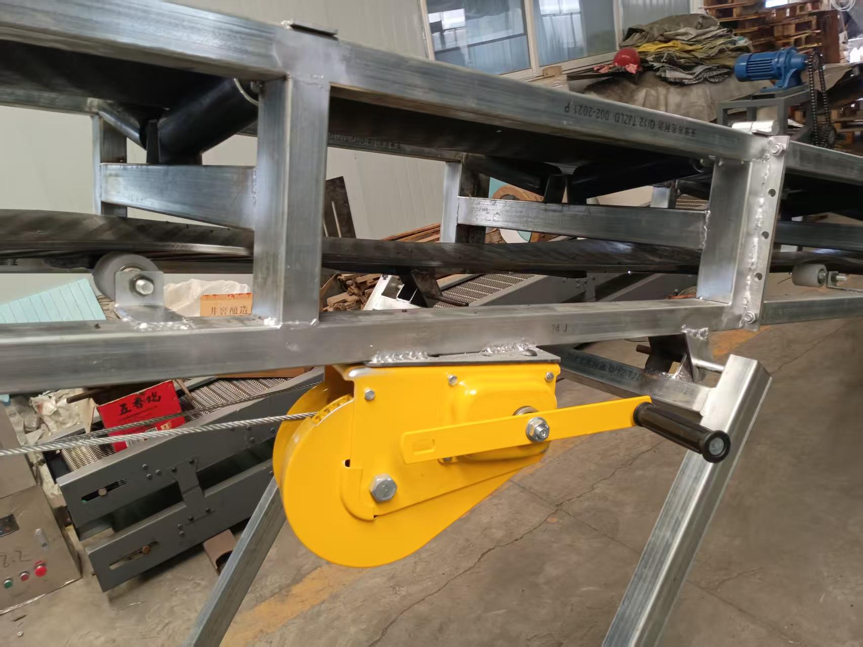High Quality Adjustable Vertical Portable Truck Loading Conveyor