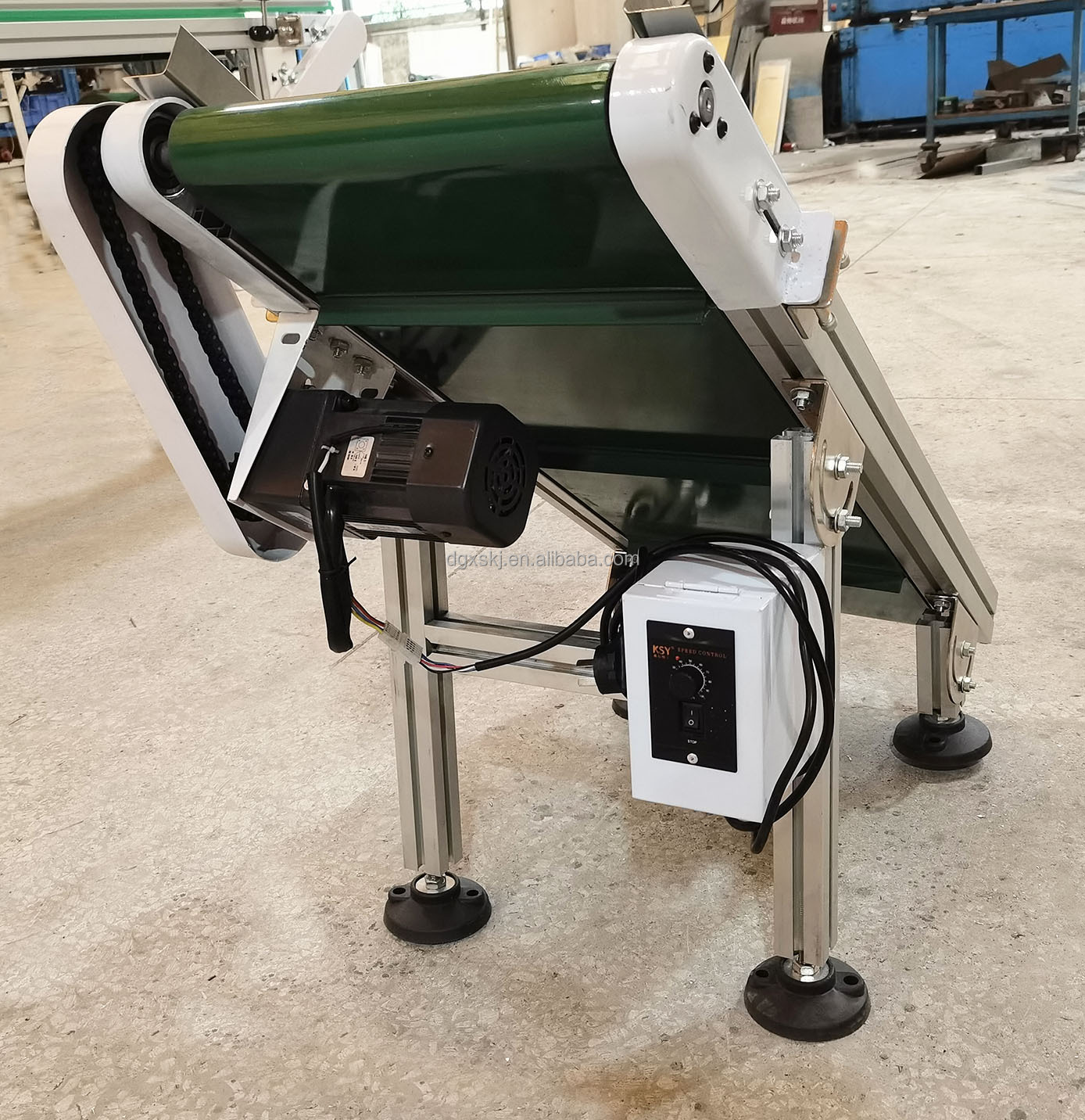 CE Whole Sale Portable Aluminum Small Slope Inclined Conveyor Belt Machine For Restaurant Food Shop &amp; Manufacturing Plant Use