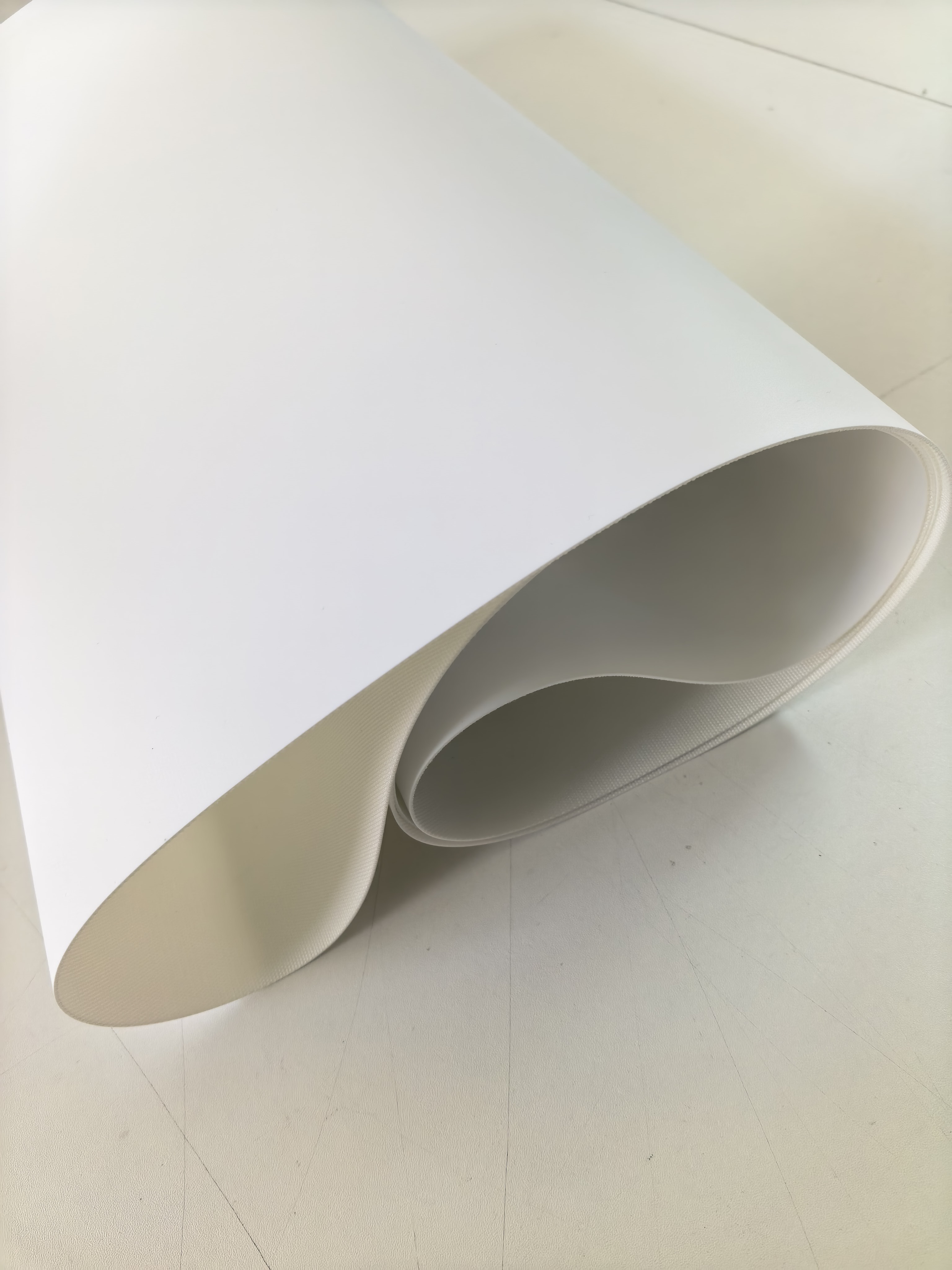 AMIAO 1.8mm Food Grade White PU Conveyor Belt | Heat-Resistant Anti-Static Anti-Bacterial | Custom Size