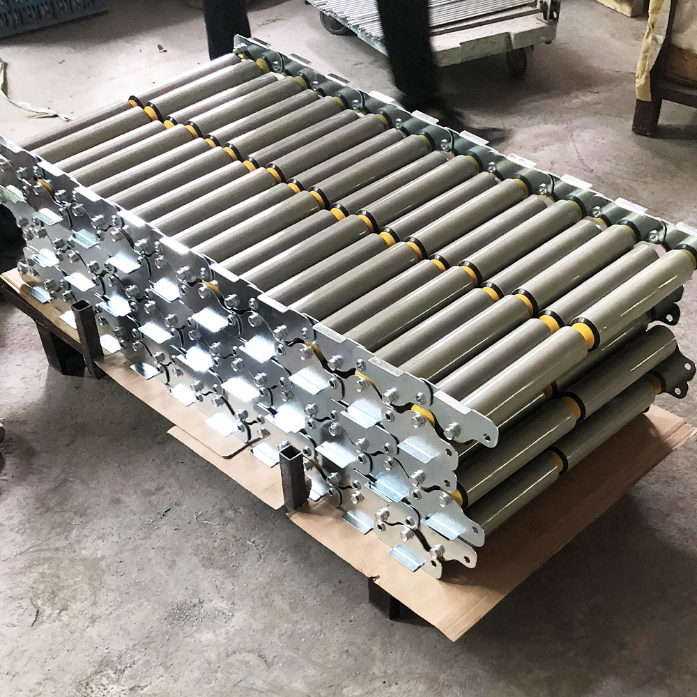 Retractable Carpet Roller Conveyor Gravity Roller Transporting Equipment for Material Handling at Airport