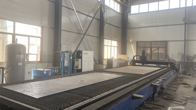 Trakkx conveyor system for material handling solutions