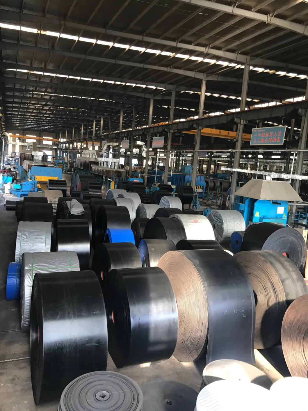Ep Polyester Steel Cord Heat Fire Flame Cold Oil Acid Alkali Impact Wear Resistant Rip-Stop Chevron Straight Warp Sidewall Pipe Rubber Conveyor Belt