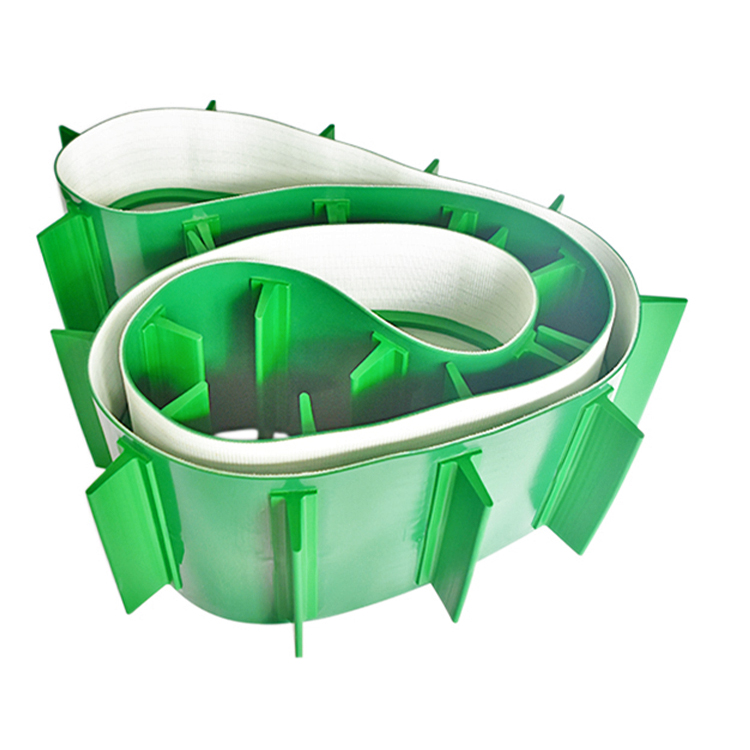 PVC conveyor belt with cleats