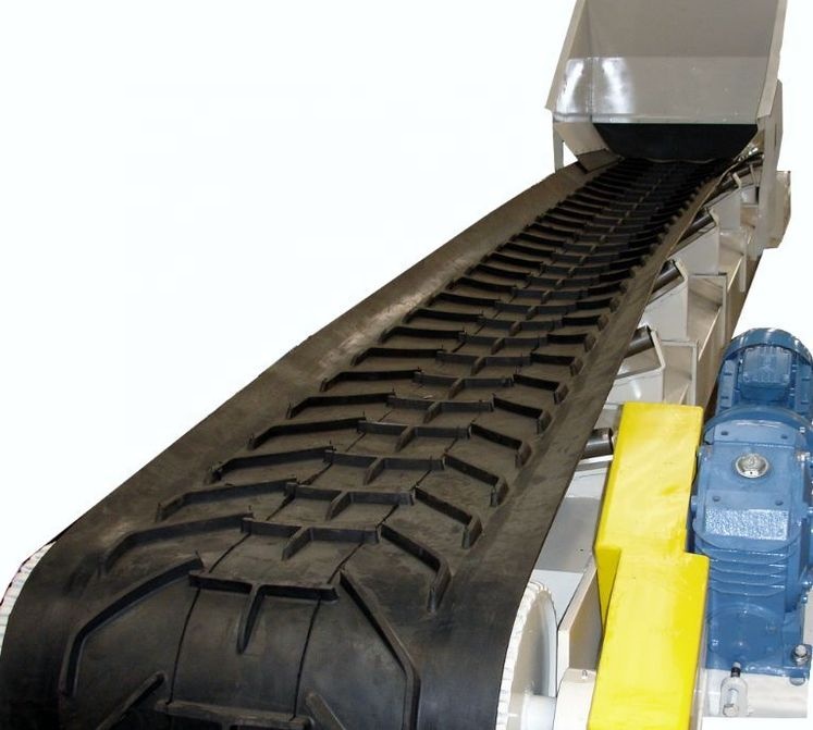 Anti-slip Ripstop Reinforced Industrial Rubber Conveyor Belt with Cleats/chevron Pattern Belt