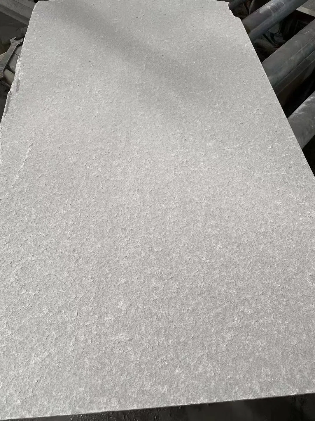 China Natural Stone Flamed Finish Grey Sandstone Patio