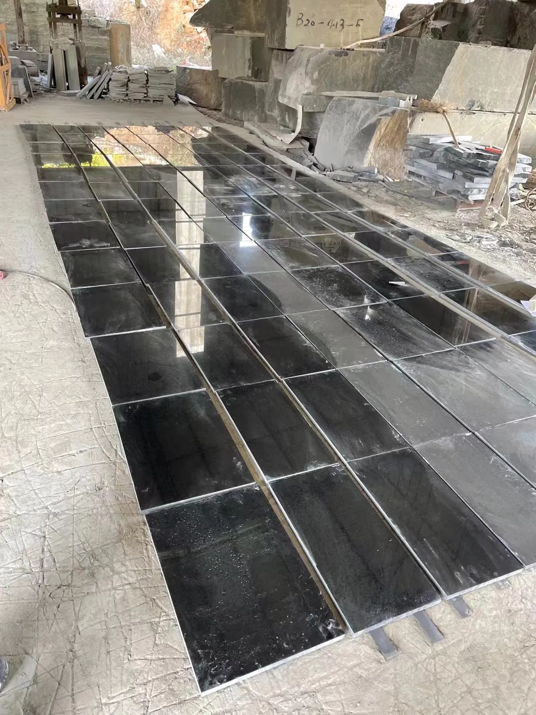Pure China Black Granite: Polished Granite Kerbstones Perfect for Kitchen Backsplashes, Bathroom Floors, Outdoor Paving/ Wall Features/Pool Surrounds