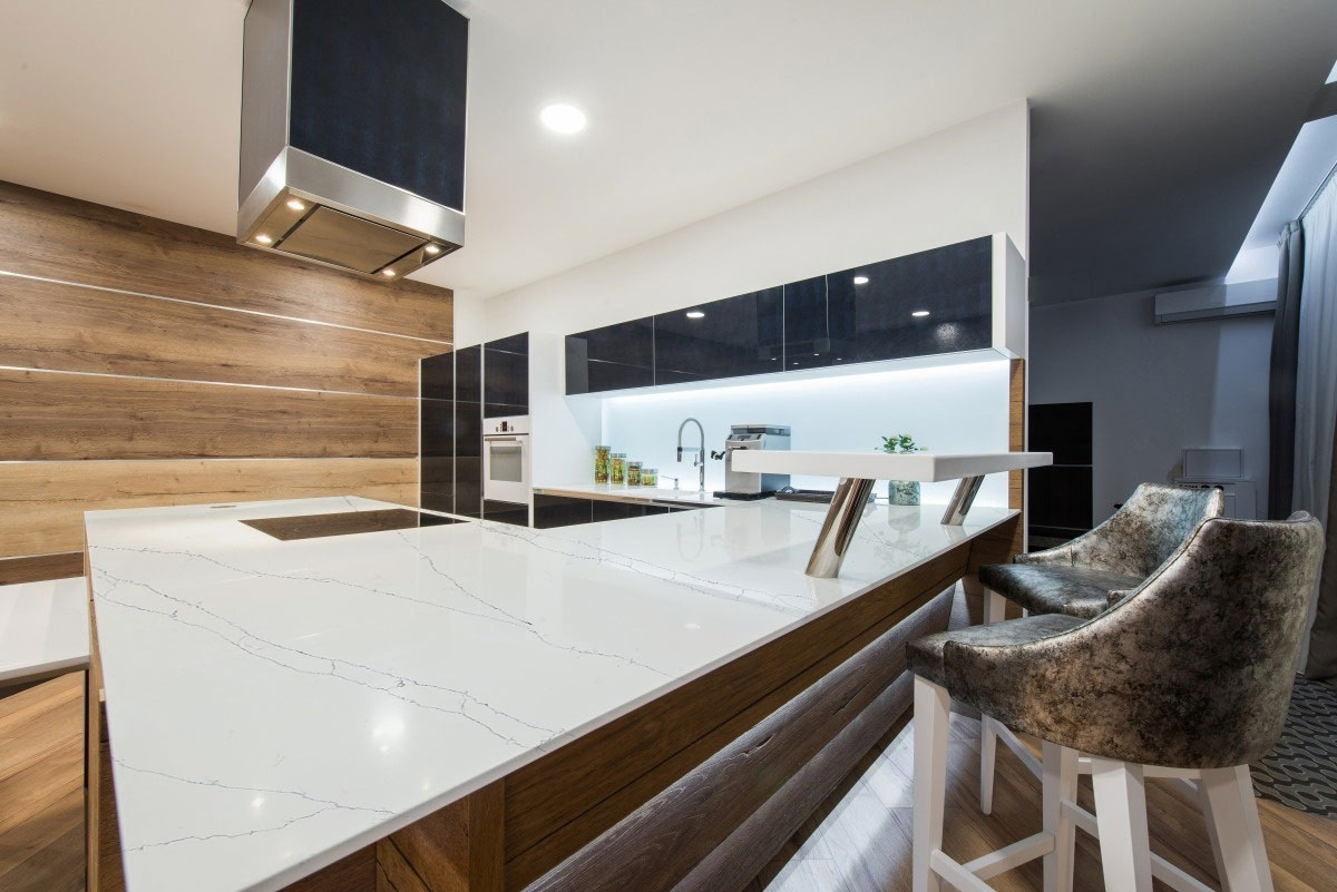 Polished Calacatta Customized Solid Surface/White/Black Artificial Marble for Kitchen/Bathroom