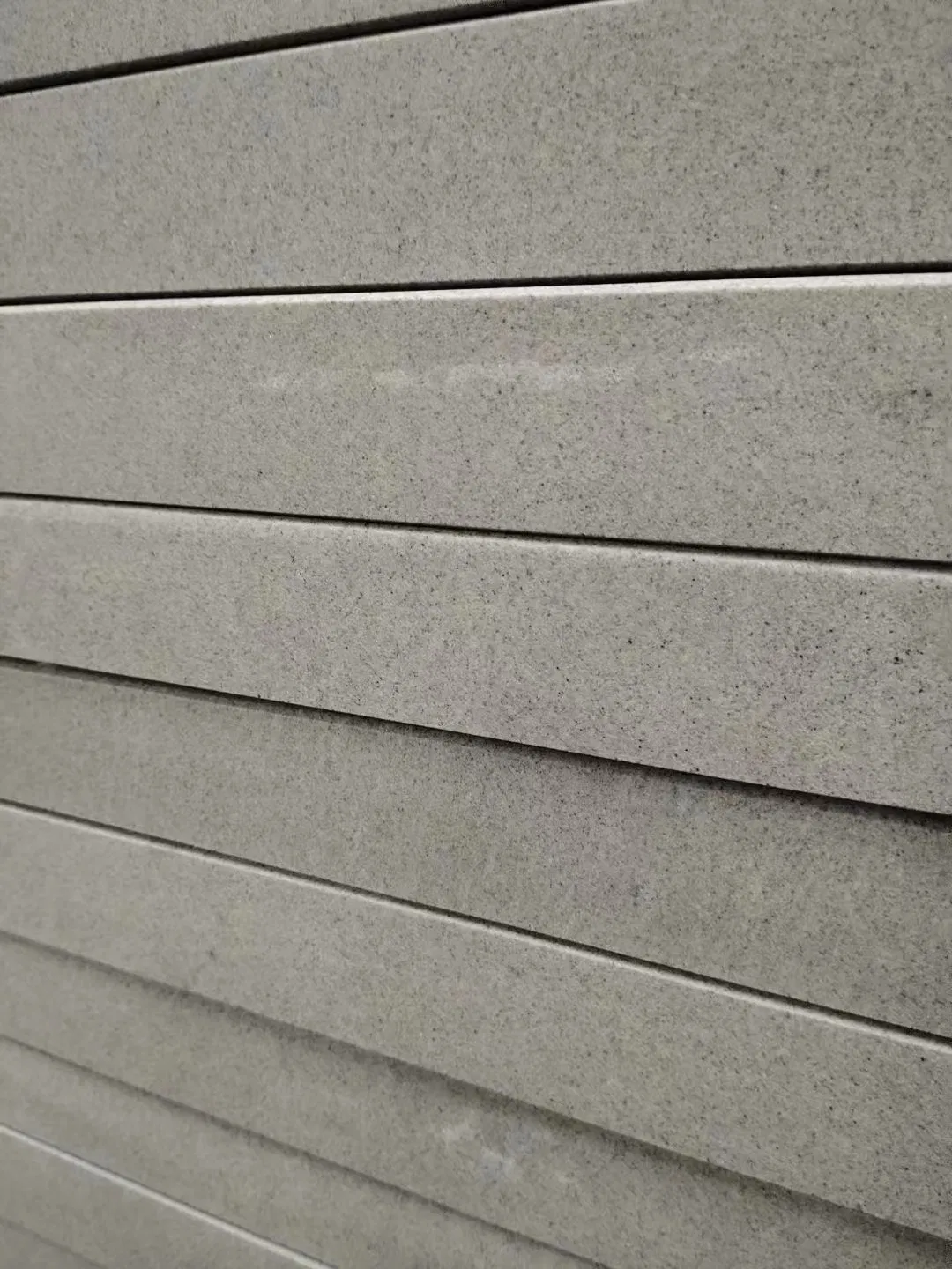 China Natural Stone Flamed Finish Grey Sandstone Patio