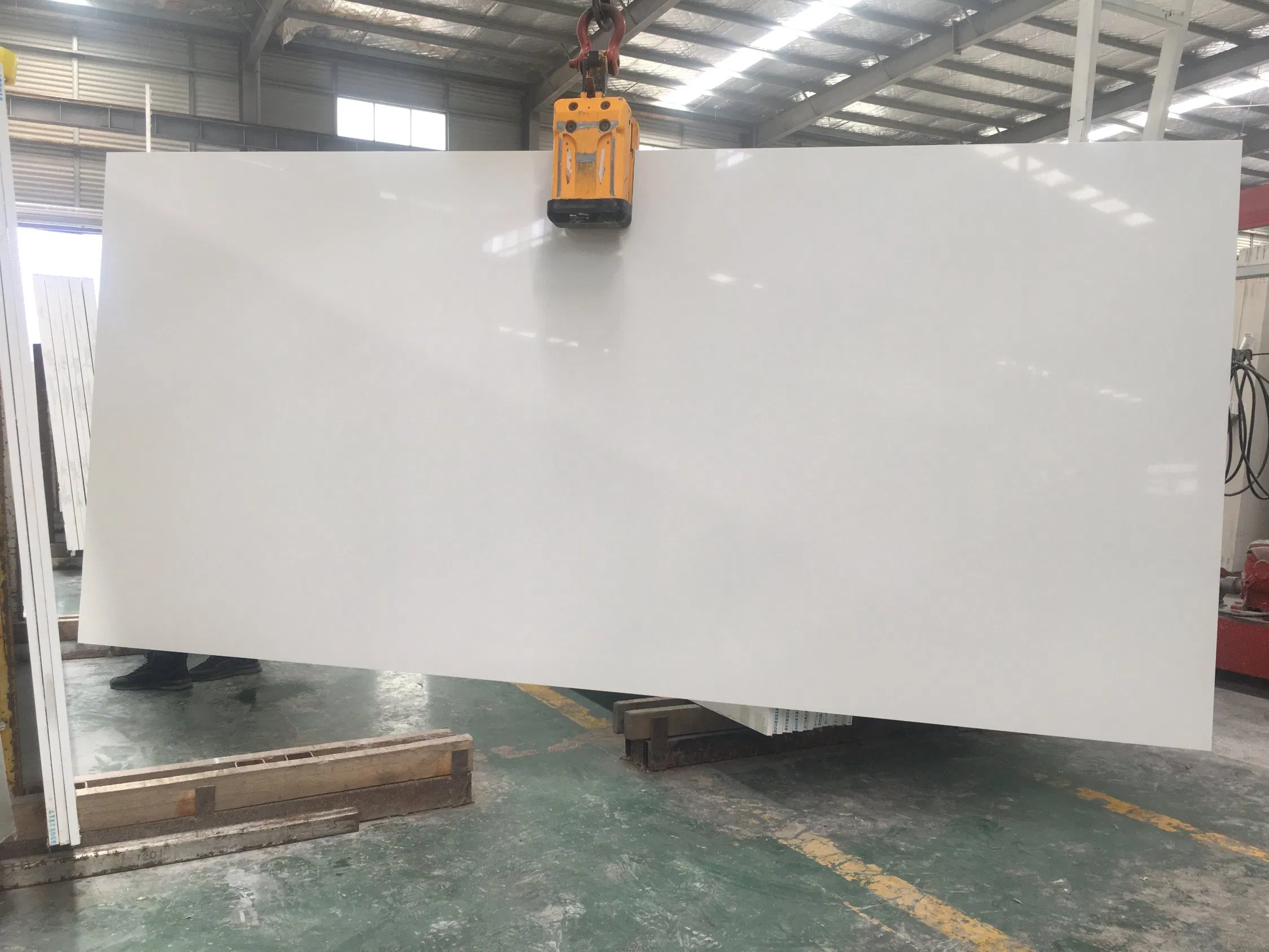 Wholesale Artificial Pure White Quartz Customized Size Black White for Countertop and Big Slabs
