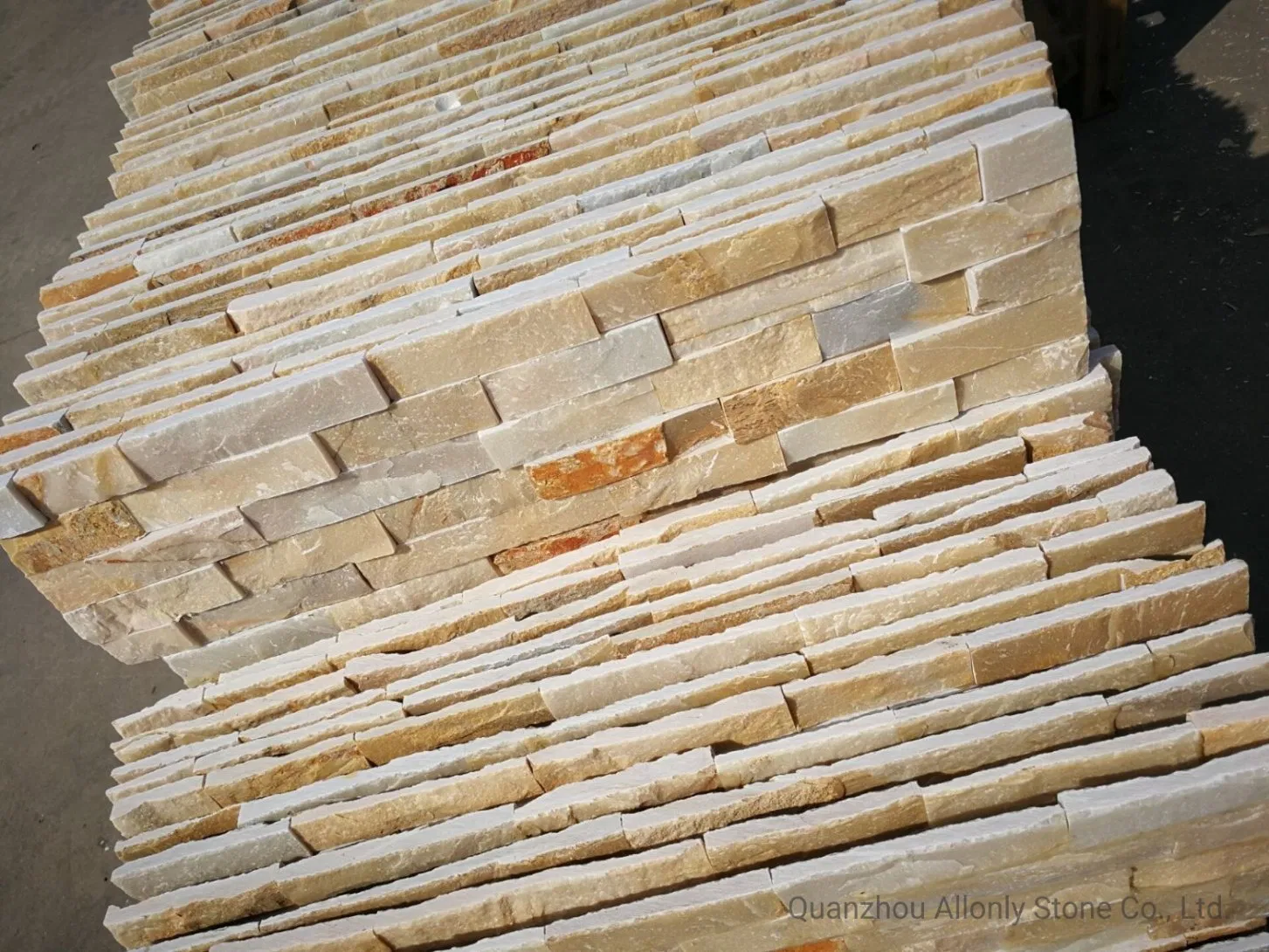 Natural Split Yellow Slate Ledger Stone Panels Stacking Stones for Indoor Outdoor Decoration Wall
