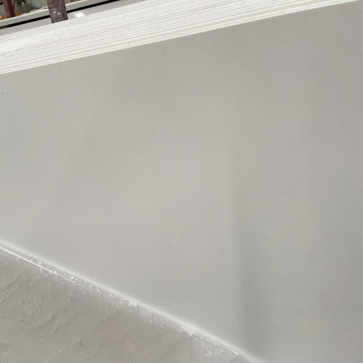 Chinese Factory Supplier Engineered Design Stone Pure White Countertops Quartz