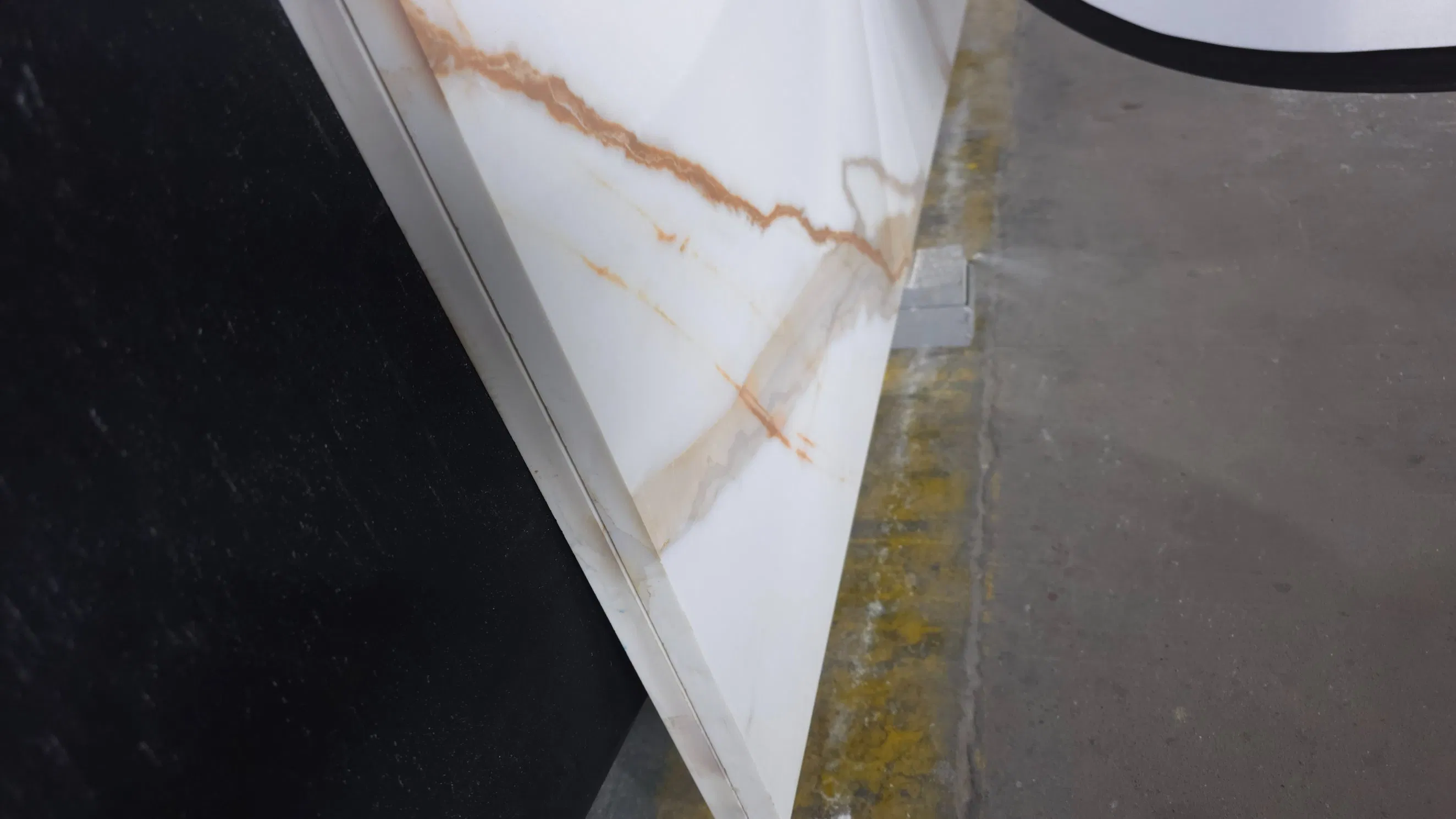 2cm/3cm New Design Calacatta Isabella Surface Heat-Trasfer Printing Quartz for Building Material