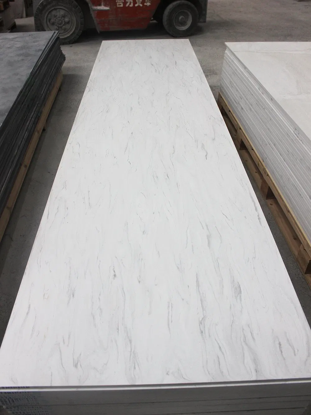 Sleek Modern White Acrylic Kitchen Worktop with Marble Finish