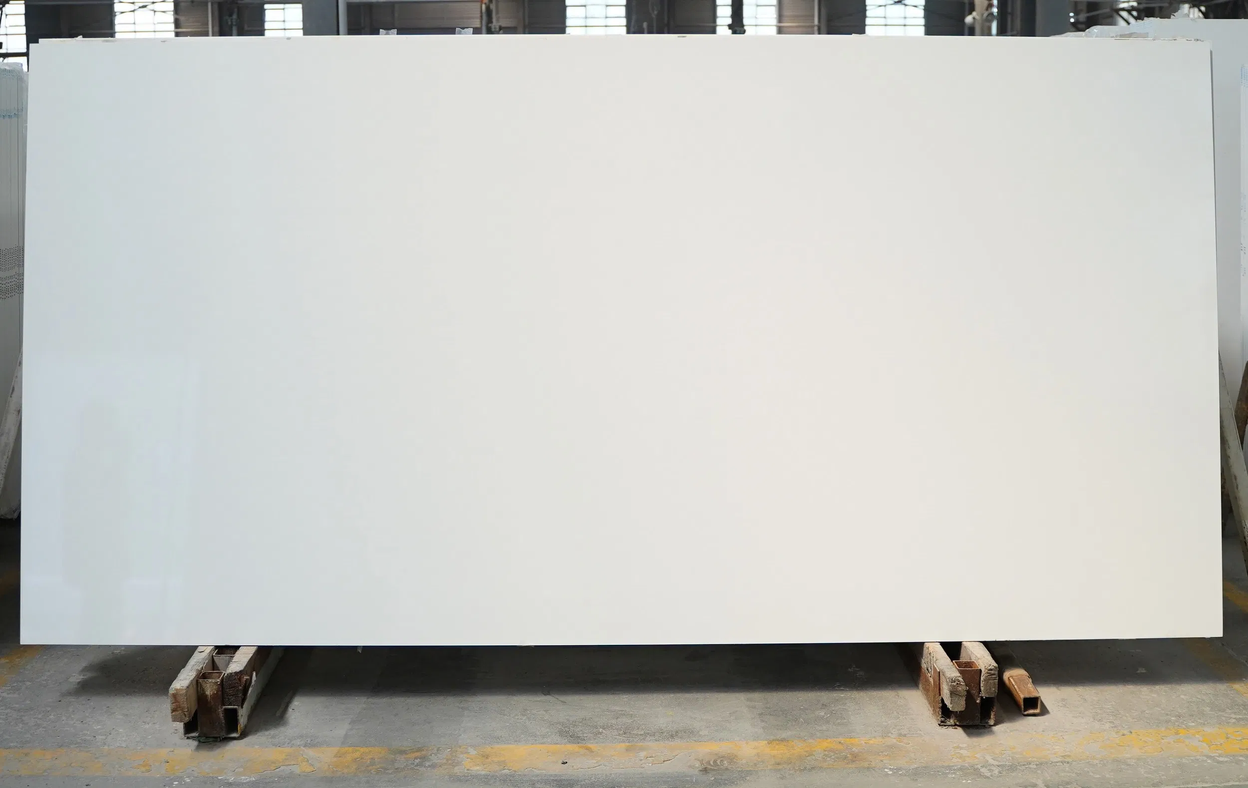 Factory Supply 100% Pure White Quartz for Countertop and Sink Polished or Matt