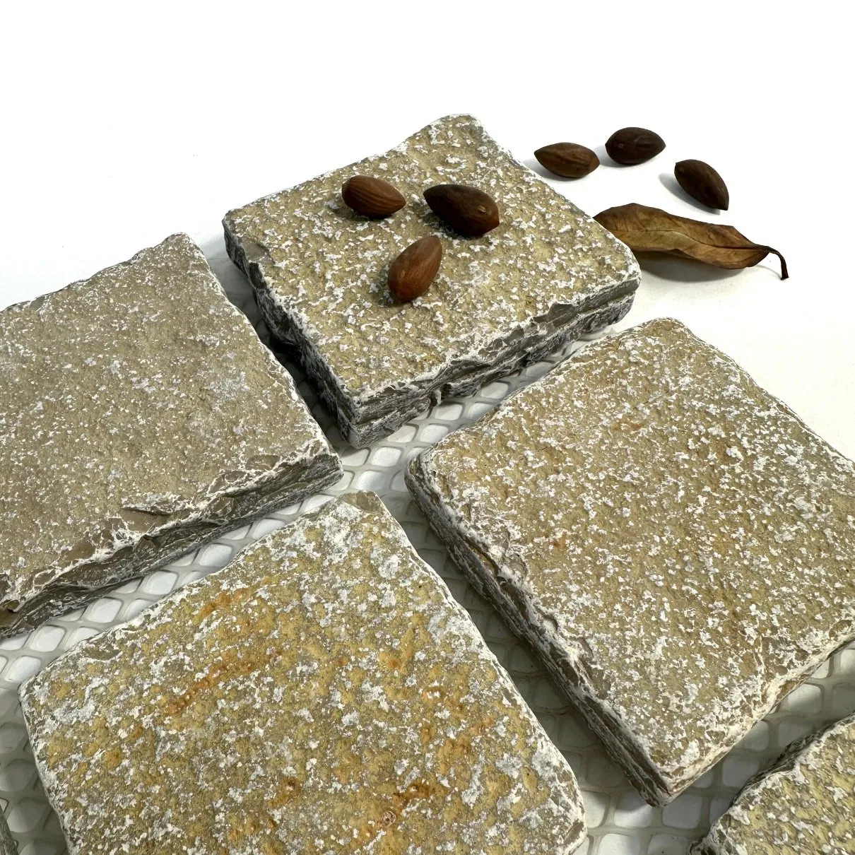 Wholesale Customization Limestone Natural Stone Veneer Paving Basalt Stone Mosaic Outdoor Floor Decoration Stone