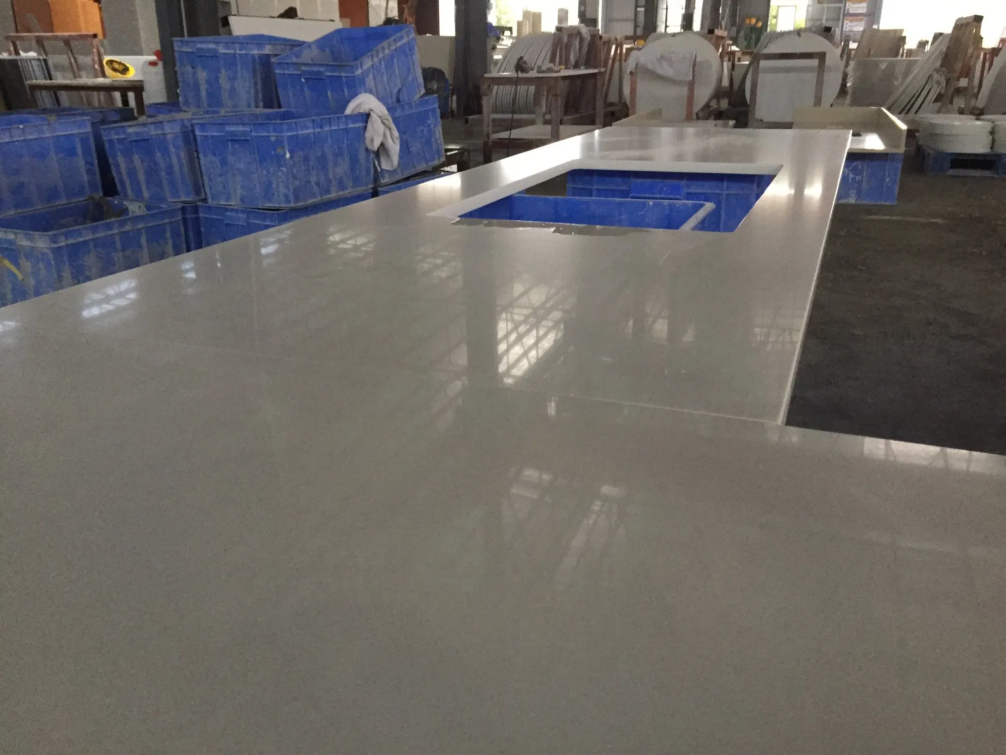 Luxury Multi-Color Quartz Surfaces Engineered for Durability in Countertops and Vanities