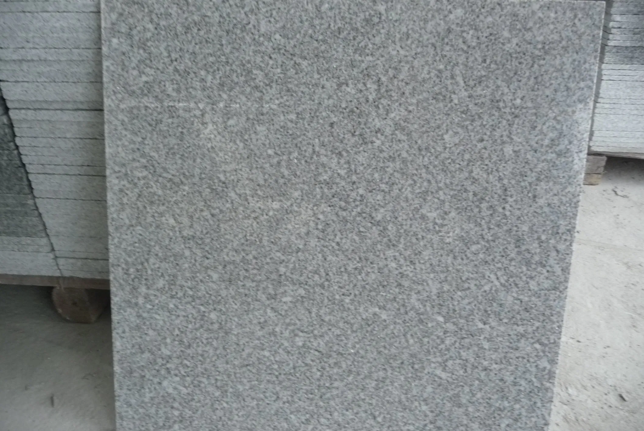 Natural Stone Light Grey/ Rusty Yellow/Maple Red/Dark Grey Chinese Cheap Granite Tiles and Granite Paving Stone