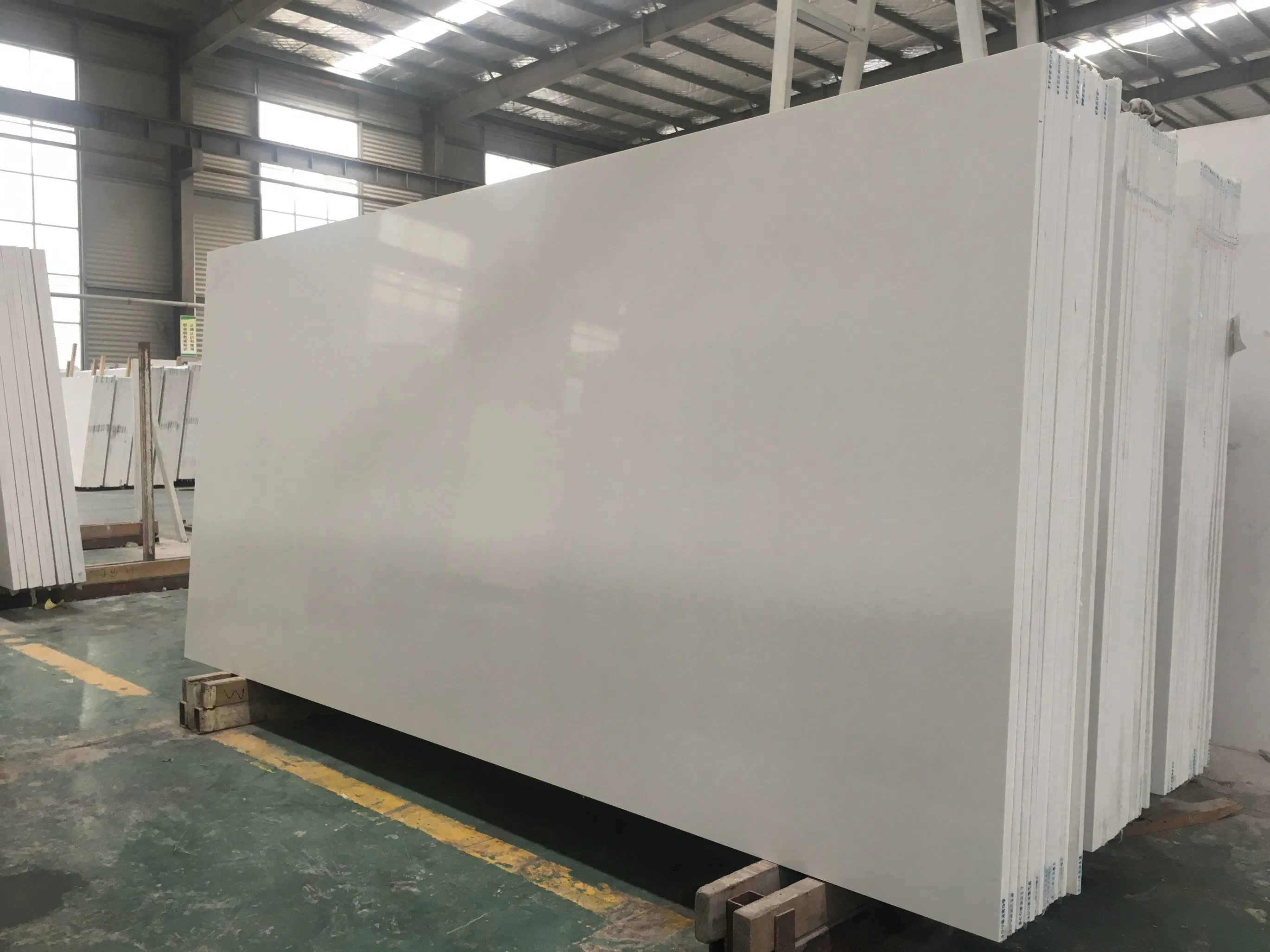 Wholesale Artificial Pure White Quartz Customized Size Black White for Countertop and Big Slabs