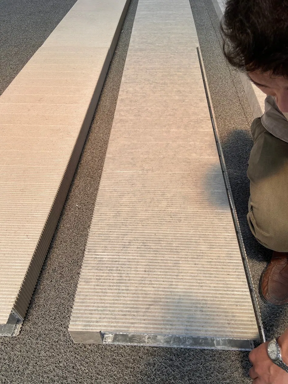 Honed Gray Wood-Grain Sandstone Tiles for Floor