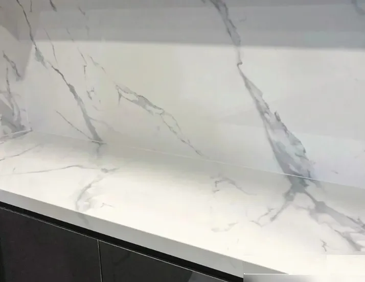 Calacatta Quartz Slab