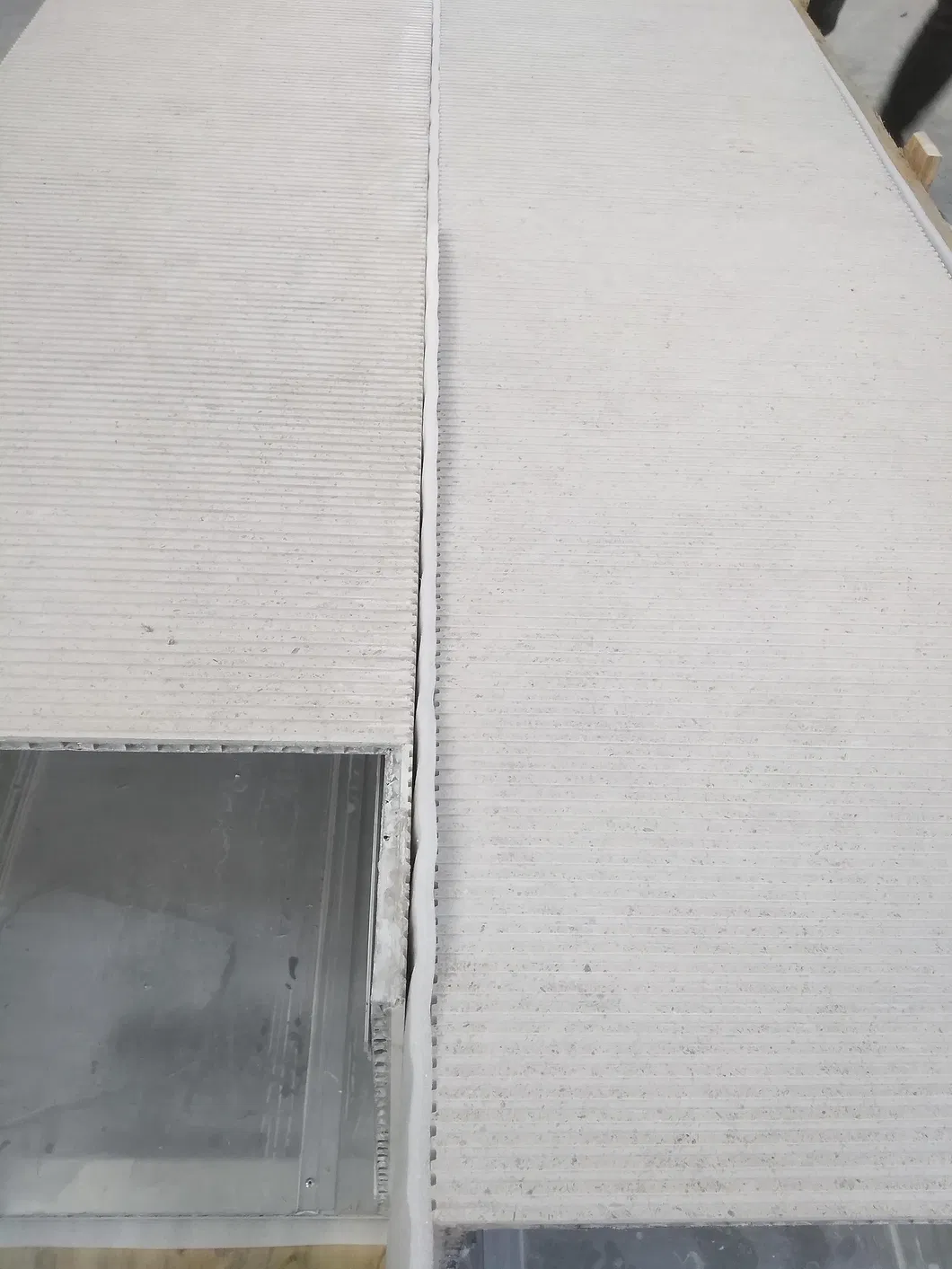 Honed Gray Wood-Grain Sandstone 5