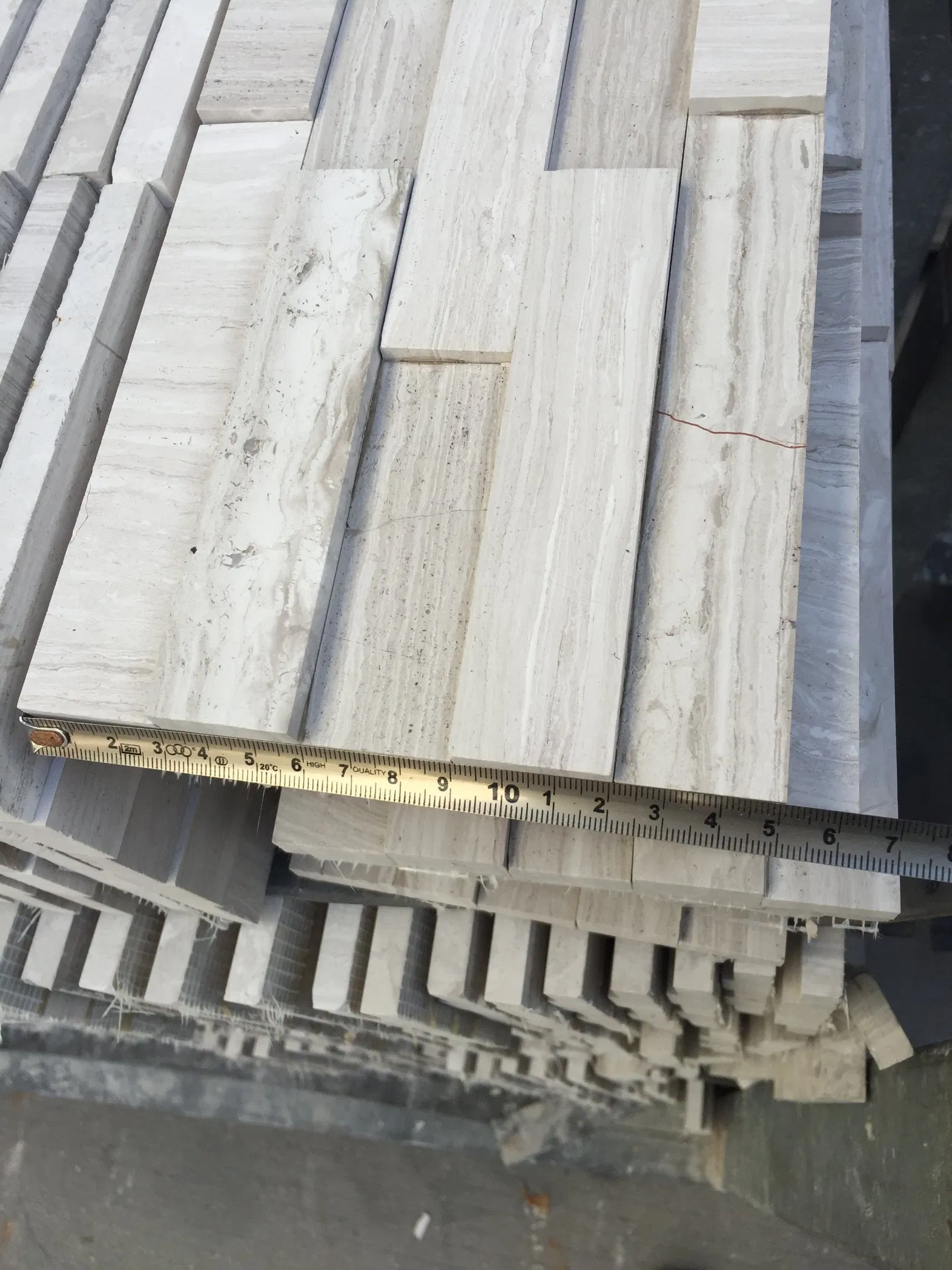 Silver Limestones Nublado Light Silk Georgette Siberian White Culture Stone