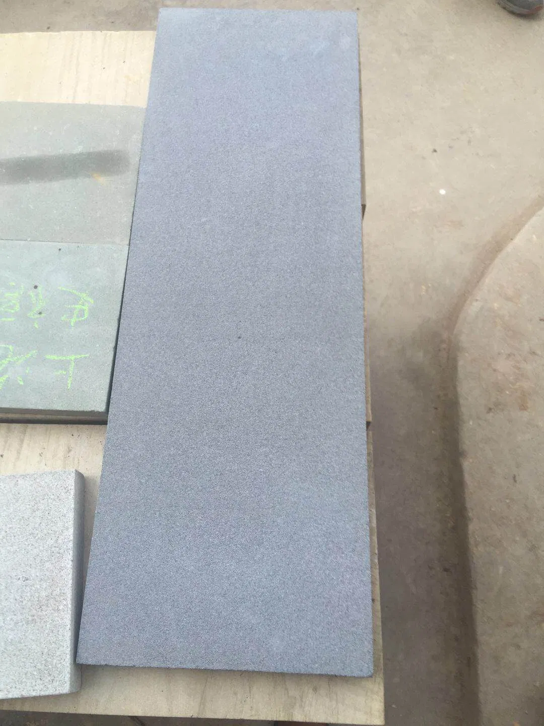 Dark Grey Sandstone Bending Tiles/ Wall Tiles/Floor Tiles