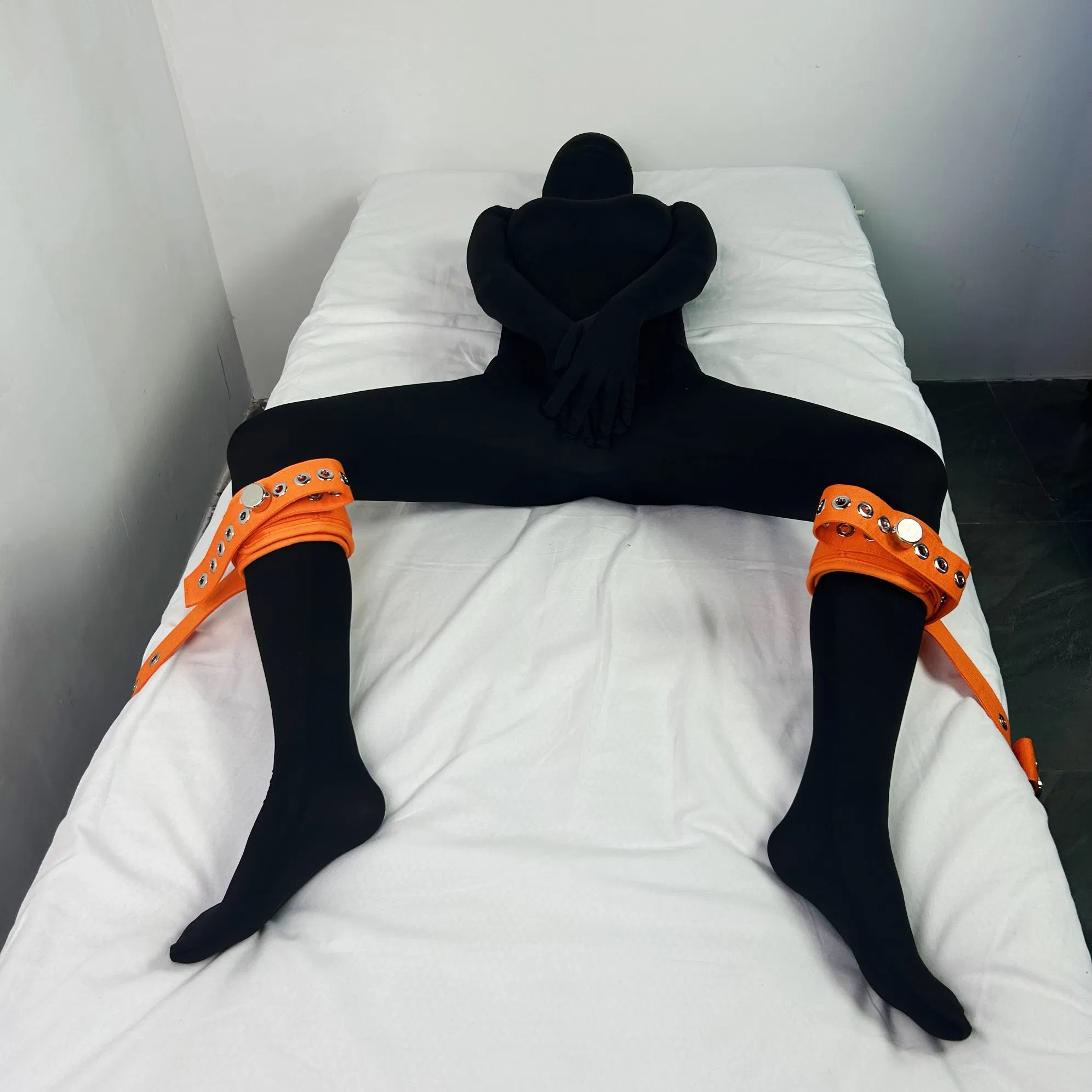 Magnet Key Open Leg Spreader Cuffs Thigh Bondage Control Training Bed Sex Game for Couples Bondage for Added Pleasure