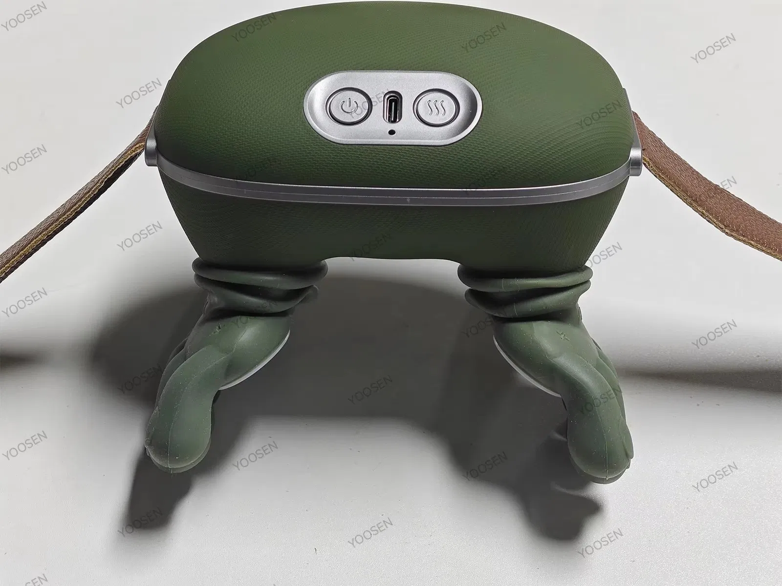 Master Hand Ultra-Quiet New Generation Bionic Finger Heated Neck &amp; Shoulder Massager N7 Listing with Remote Control New Product