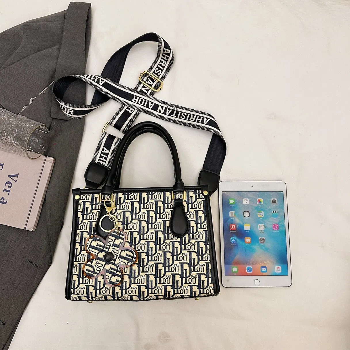 Stylish Classic Luxury Replica Bags Baigou Bags 1688 China for Trendy Business Women Work Use