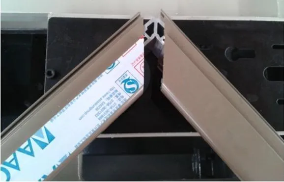 Corner Crimping Detail 2