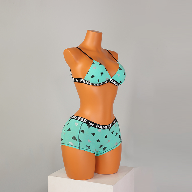 High Quality Window Display Upper-Body Fiberglass Female Mannequin Plus Size Female Mannequin