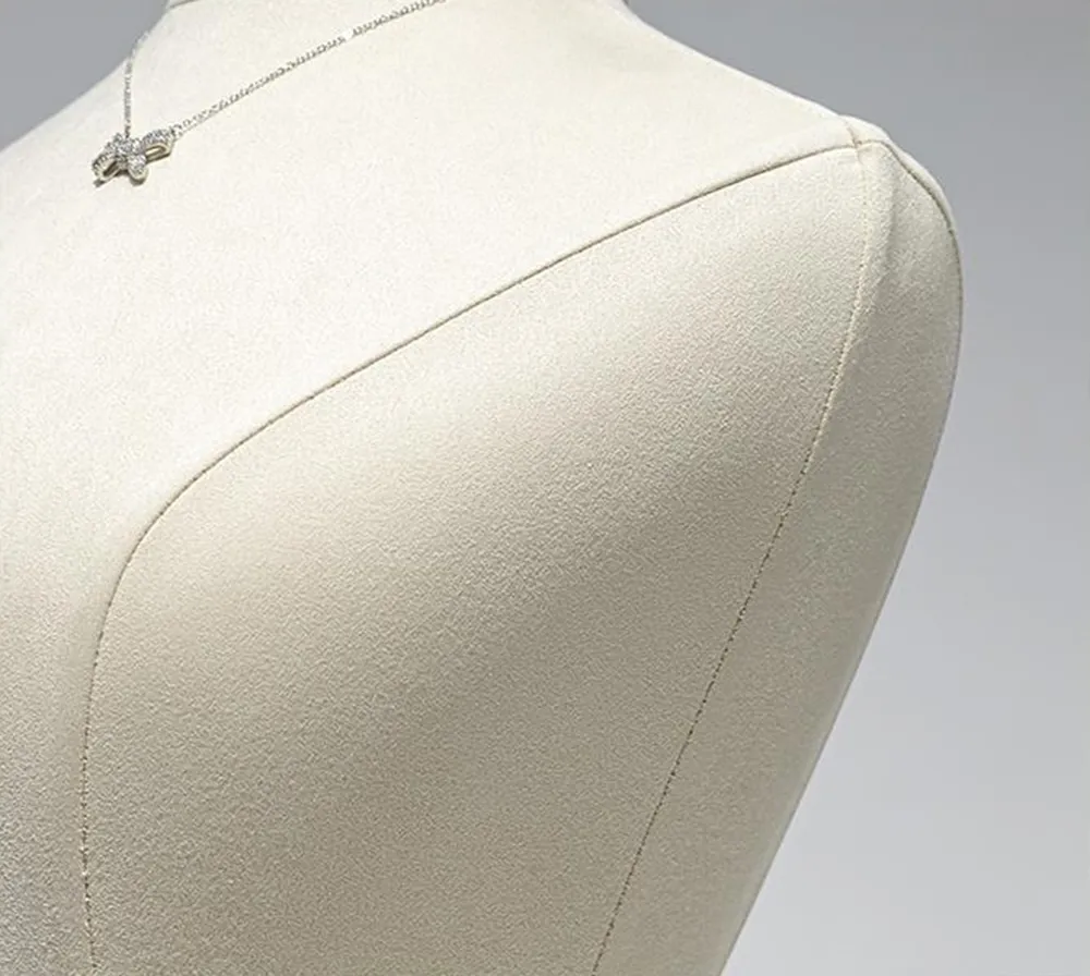 Mannequin Display 16