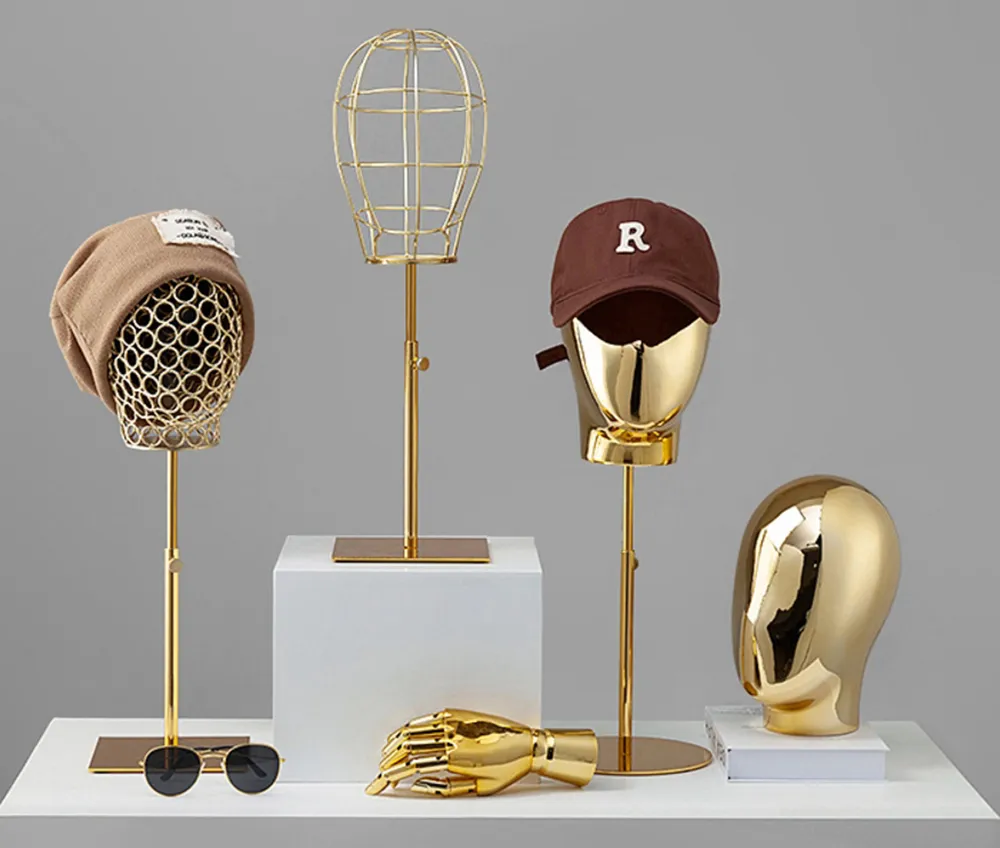 Mannequin Display 16