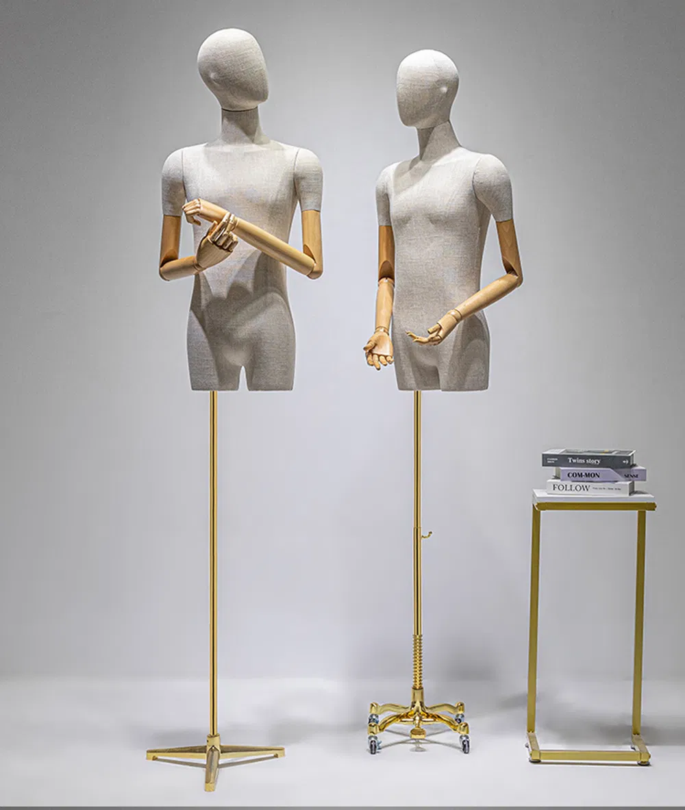 Mannequin Display 13