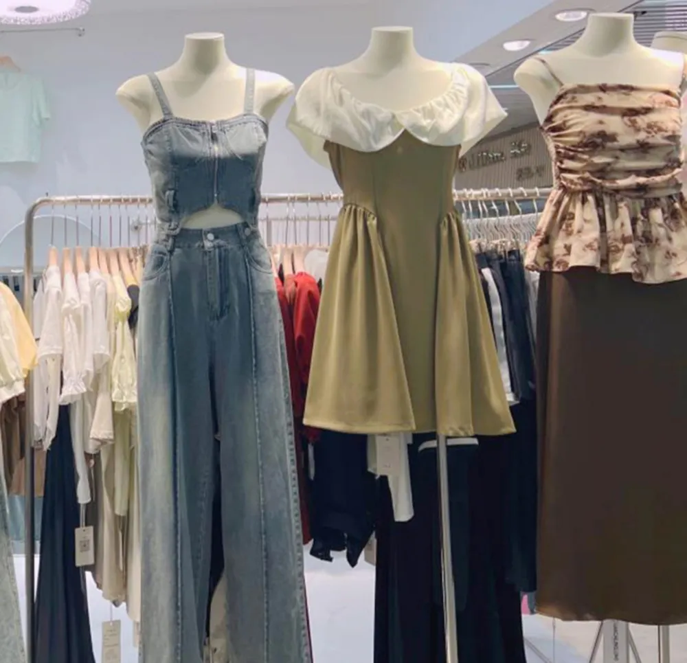 Mannequin Display 19