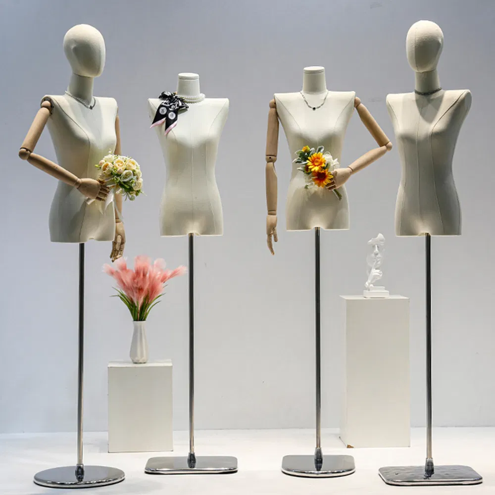 Mannequin Display 17