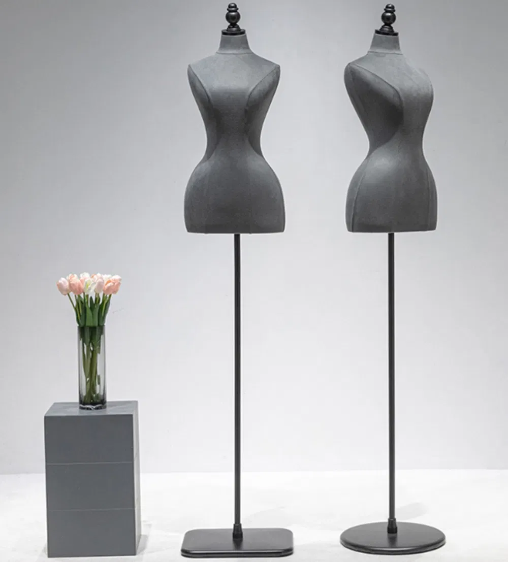 Mannequin Display 13