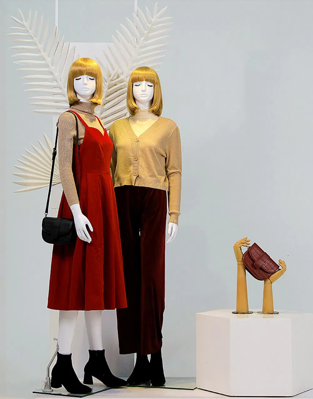 Mannequin Display 18