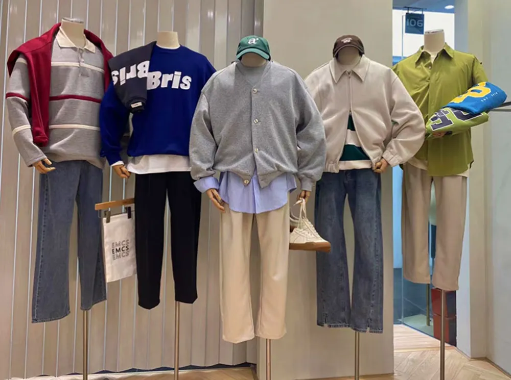 Mannequin Display 18