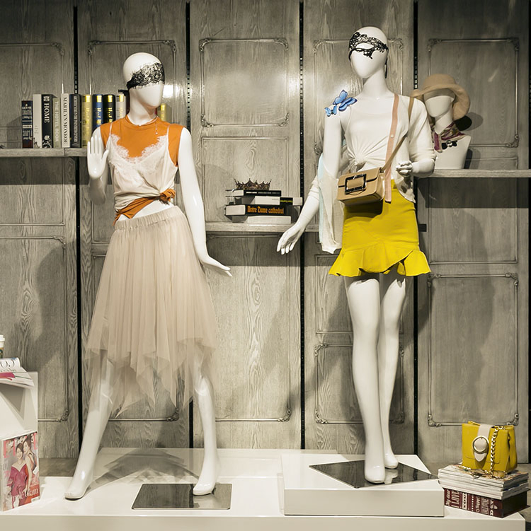 Gloss White Female Full Body Mannequin with Elegant Pose Mannequin