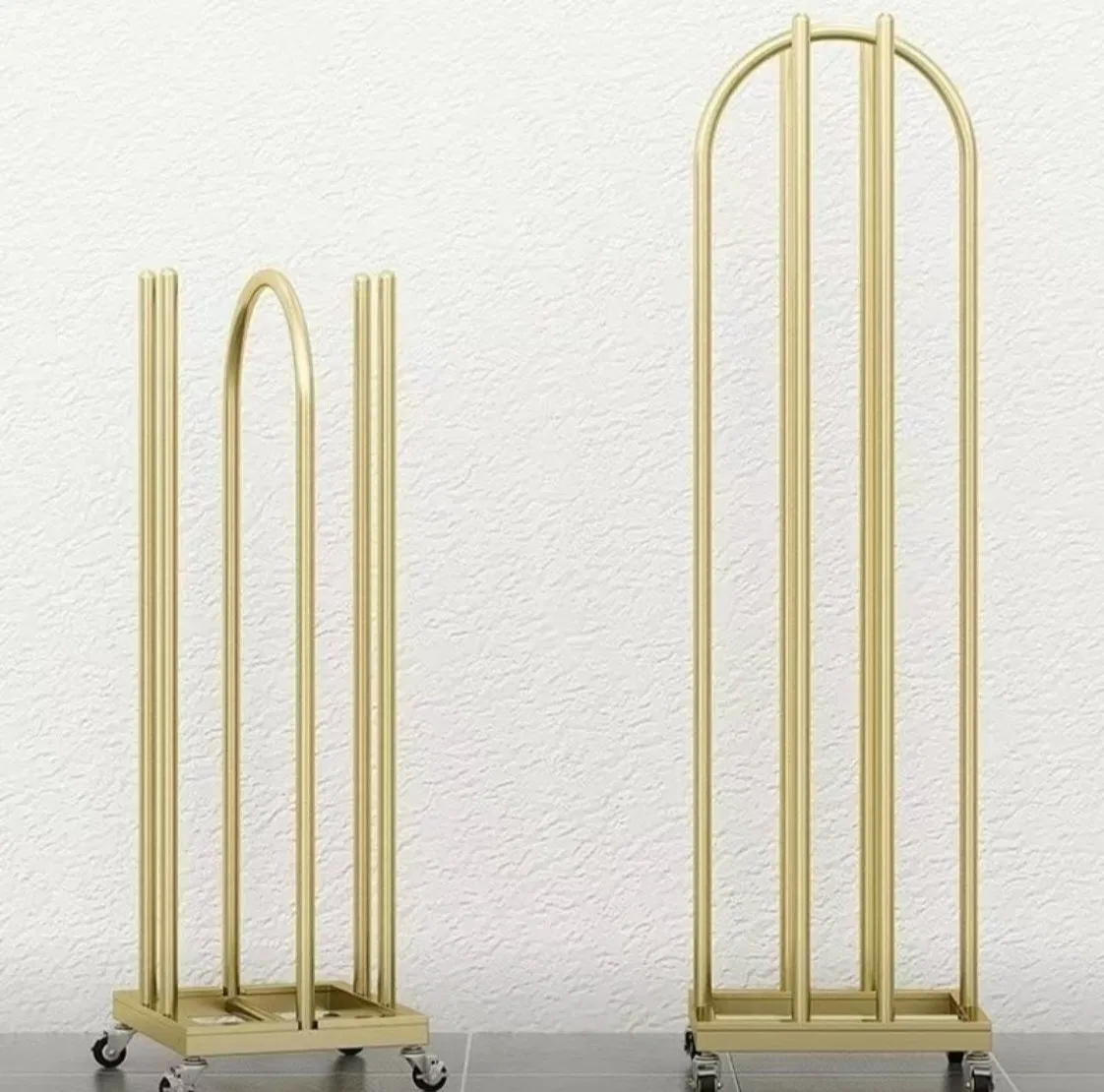 Stainless Steel Fashion Floor Store Fixture Clothing Luxury Display Stand Home Clothes Hanger Display Rack