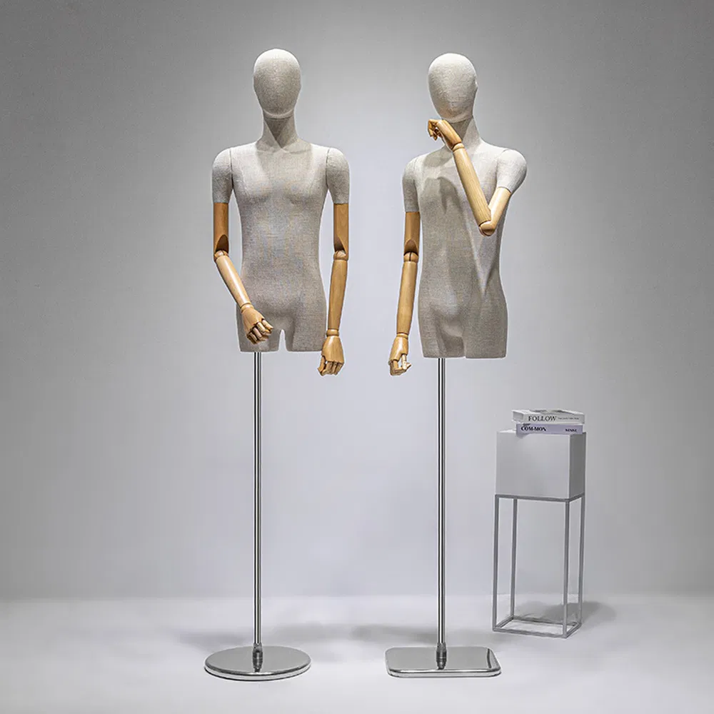 Mannequin Display 11