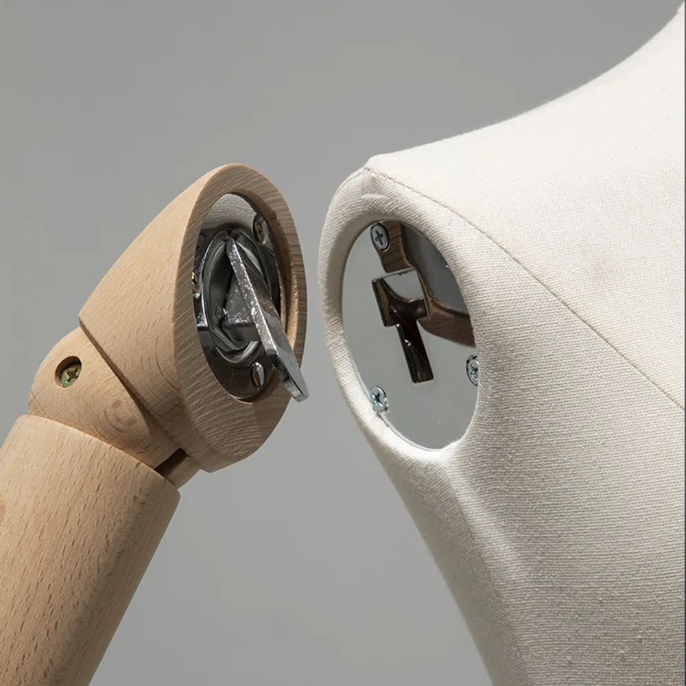 Mannequin Display 14