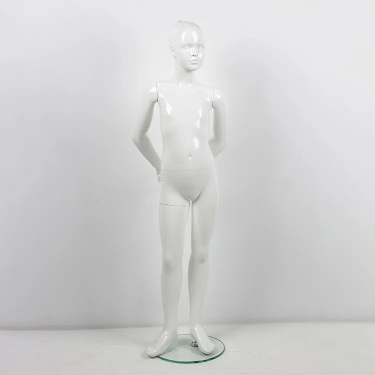 Mannequin Showcase 2