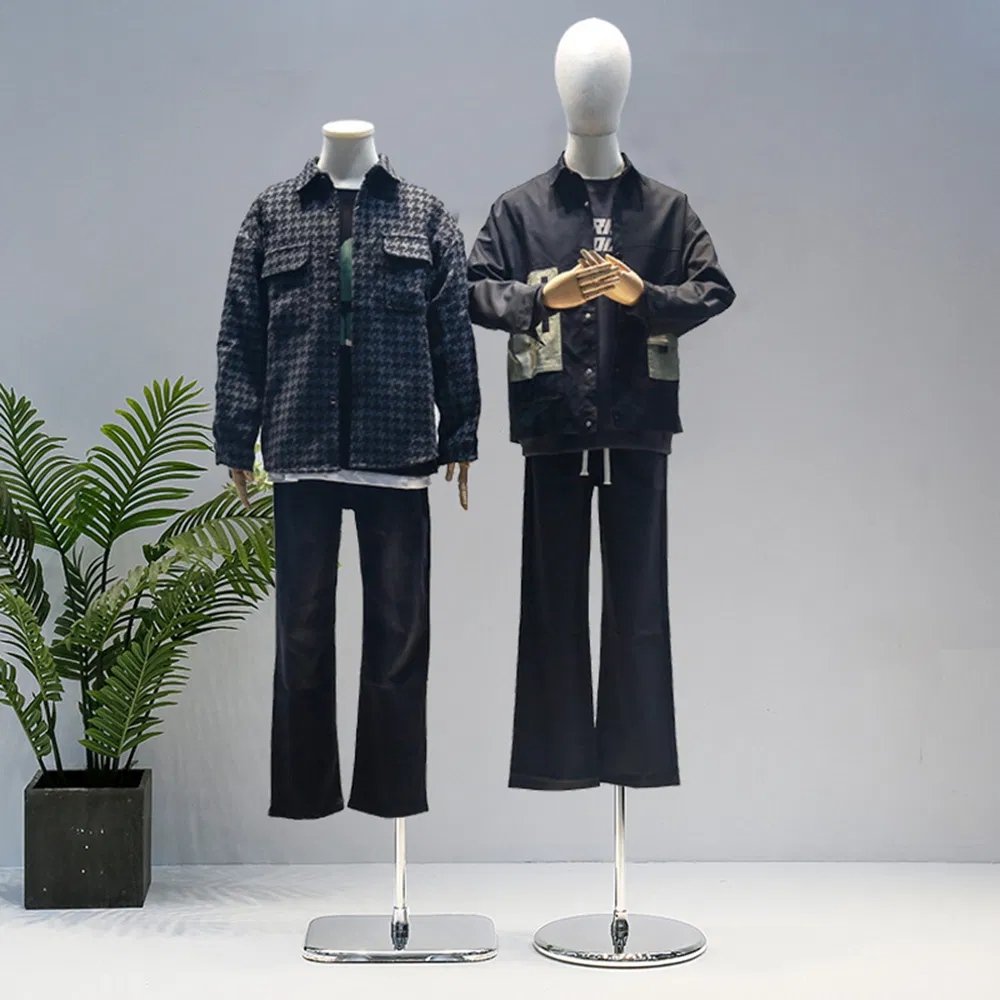 Mannequin Display 19