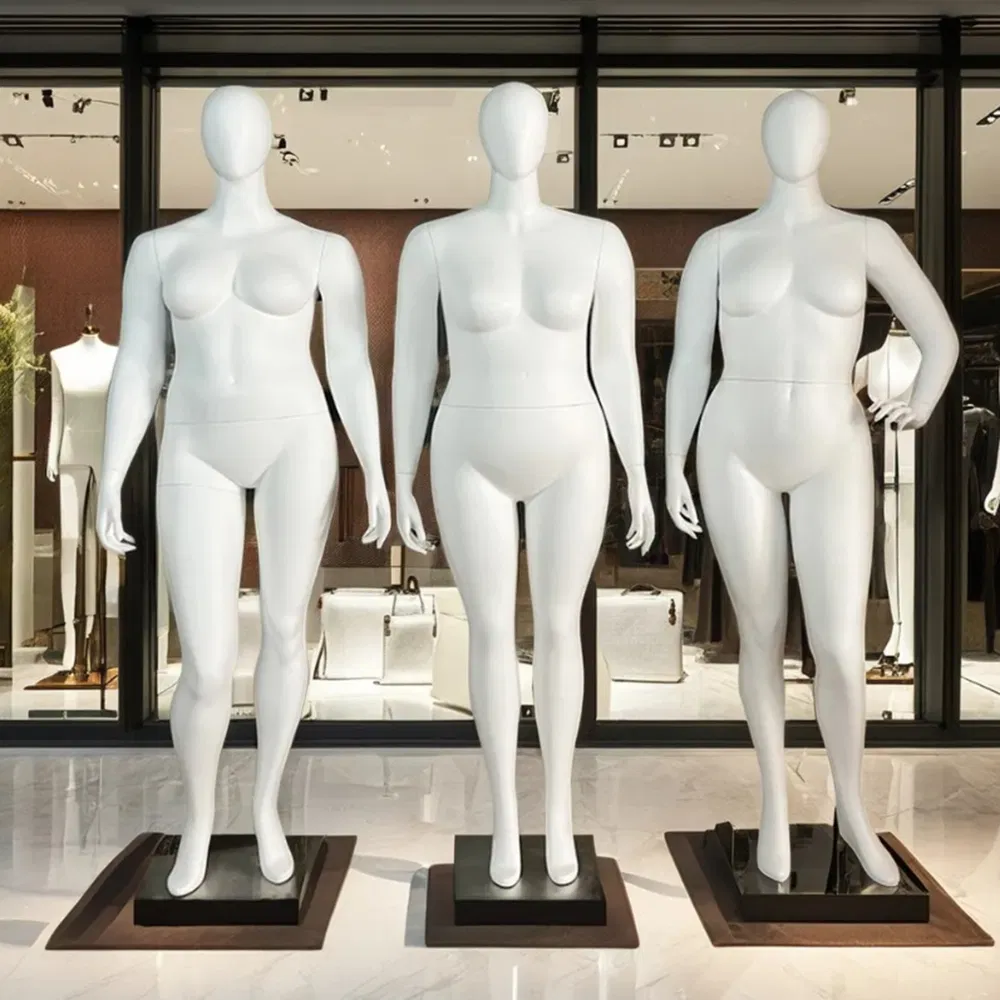Mannequin Display 19