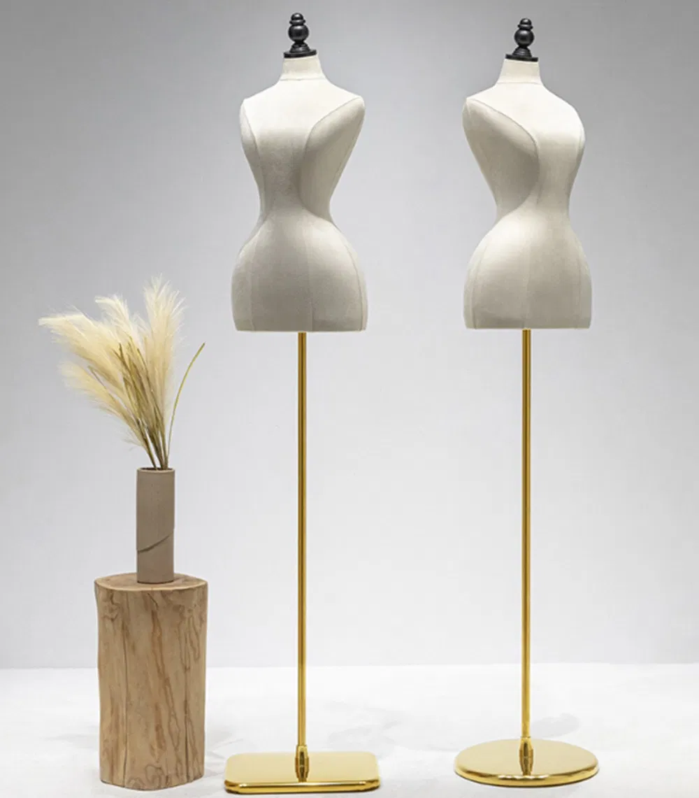 Mannequin Display 12